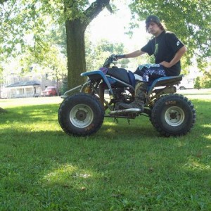 2001 yamaha blaster
bored .30 over?
fmf pipe
wiseco pistons
maxxis razor tires
oversize carb.
renthal handle bars
Boysen Reed and Reed Spacer
K & N Air filter