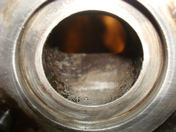 Exhaust port (taking it to work to take the carbon off)