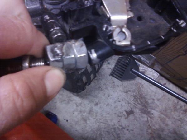 I welded 3 nuts together to make the coupler