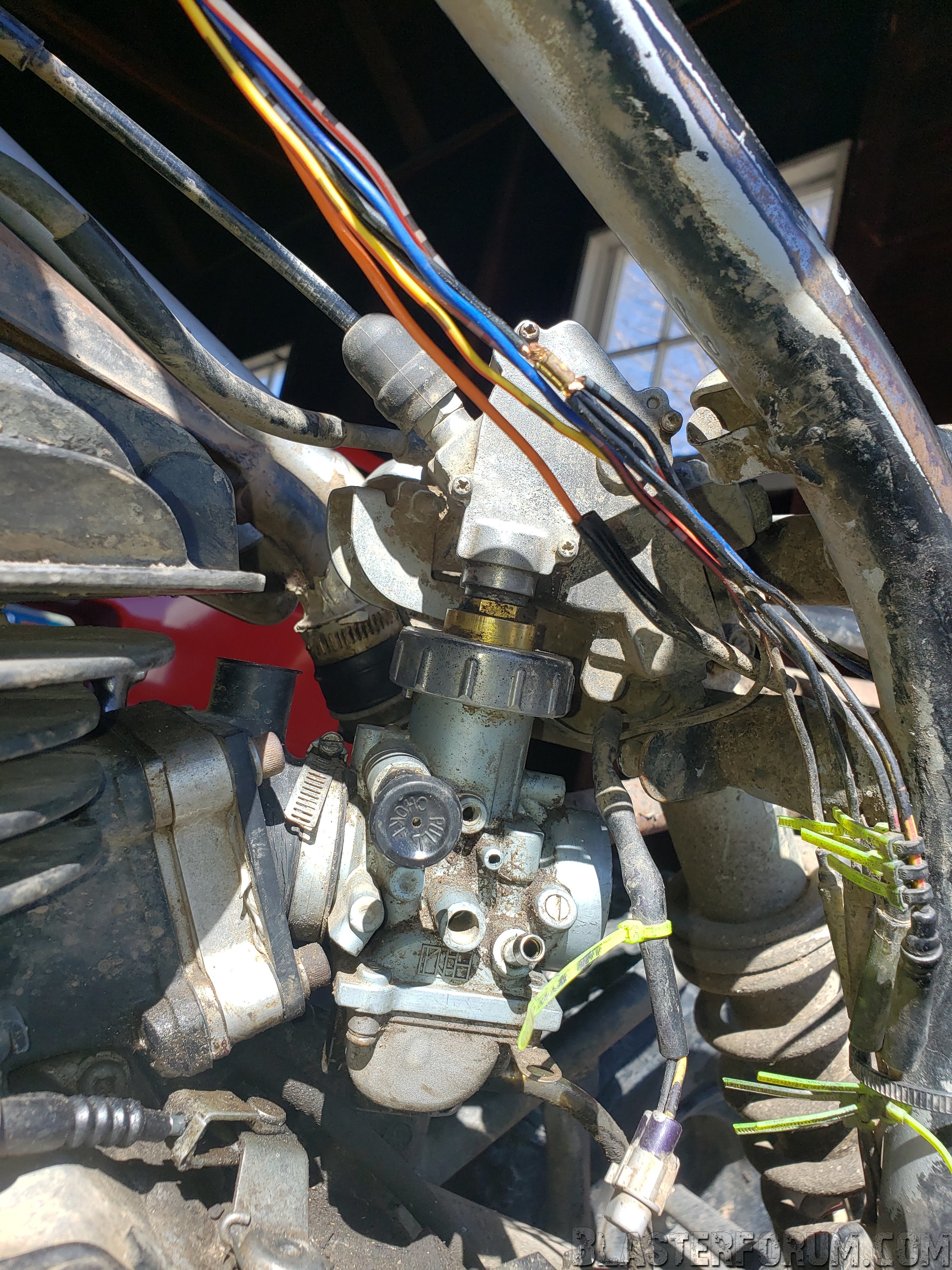 Which throttle cable