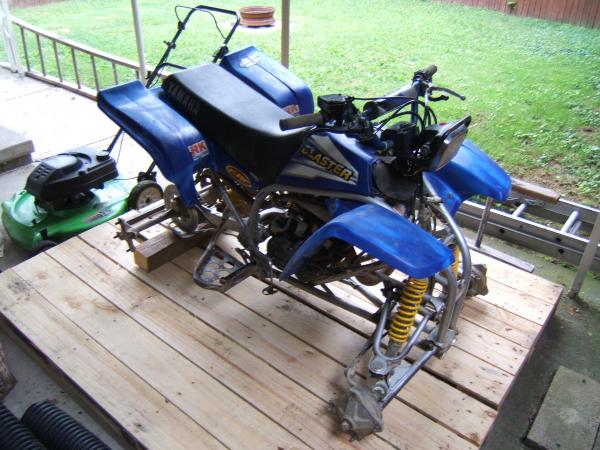 Yeah, that's right. TWO-STROKE EVERYTHING! Old school Lawn-Boy 2-stroke cuts better than new.