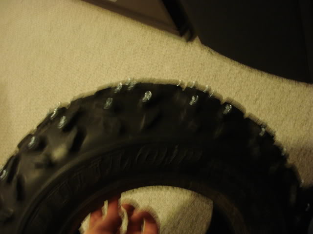 studdedtires006.jpg