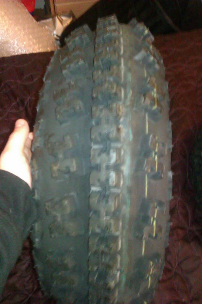 tires008_zps4bc7f30c.jpg