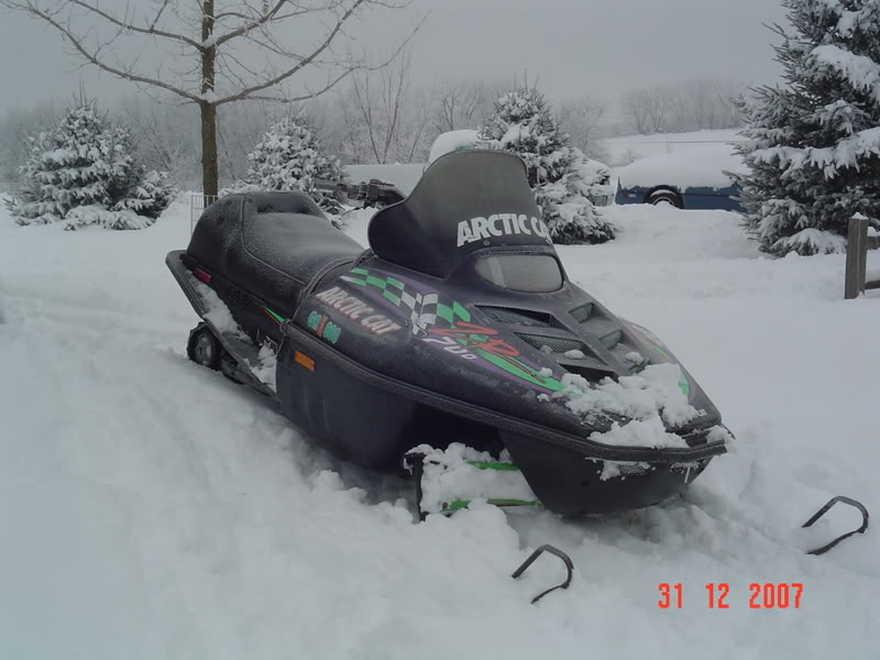 snowmobile002.jpg