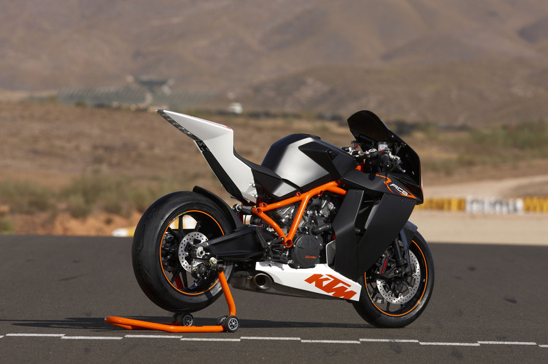 2009-ktm-rc8r-07.jpg