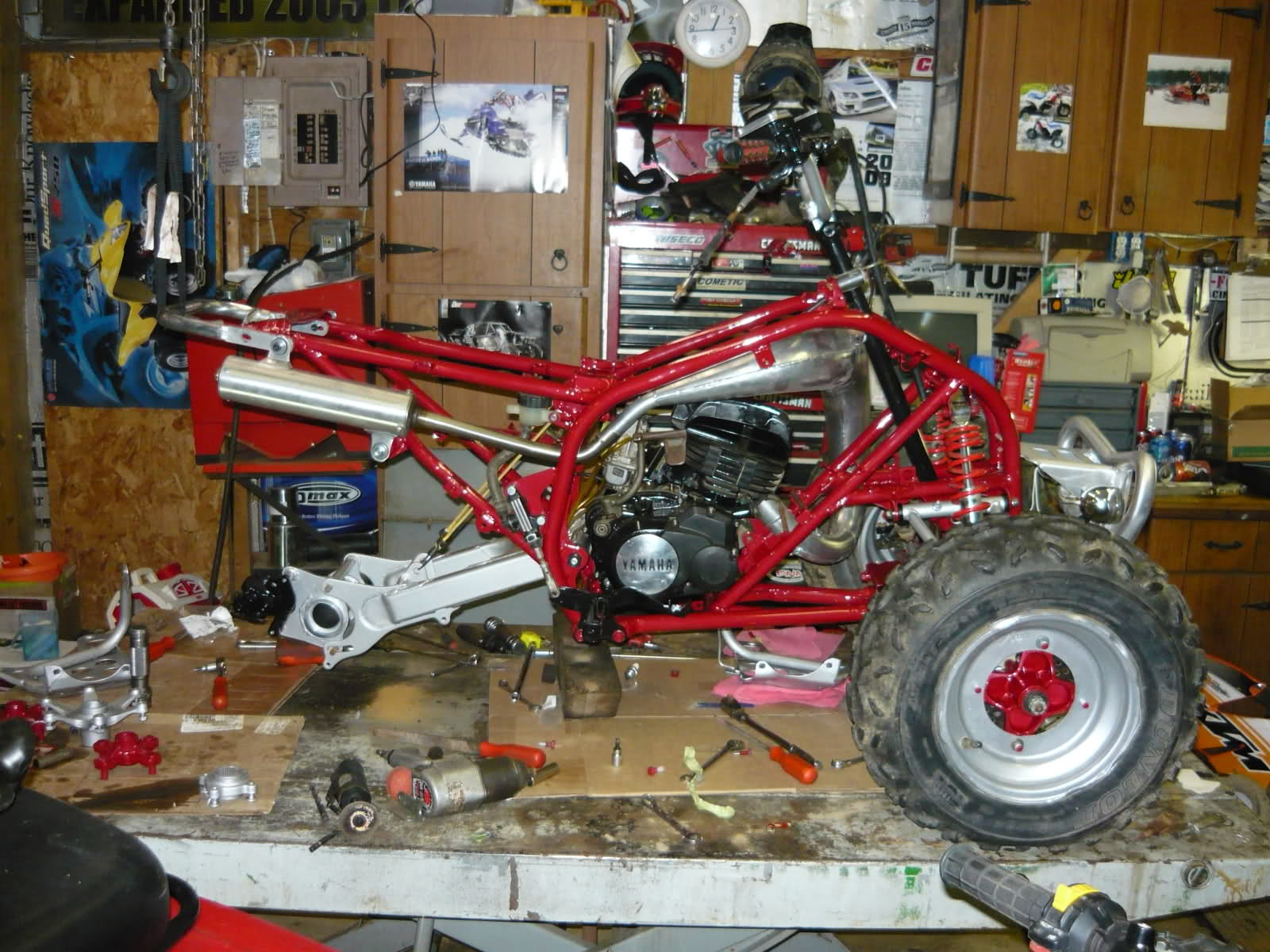 2lm43yh.jpg