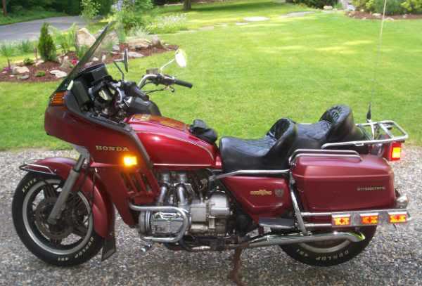 82hondagoldwing3.jpg