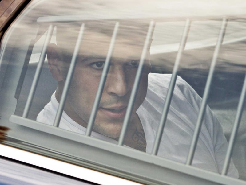 aaron-hernandez-nfl-murder-charge-2.jpg